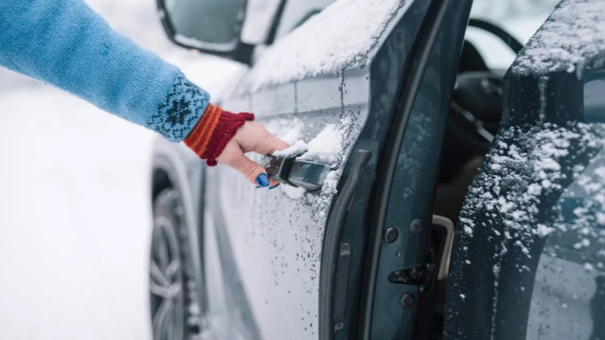 Fix Frozen Car Doors in Winter